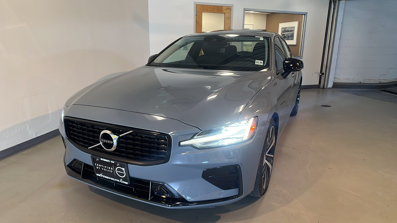 2022 Volvo S60 B5 Momentum 1