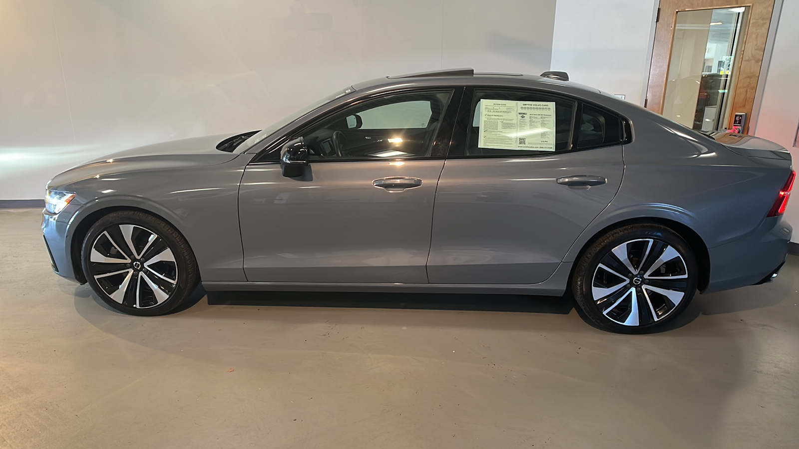 2022 Volvo S60 B5 Momentum 2