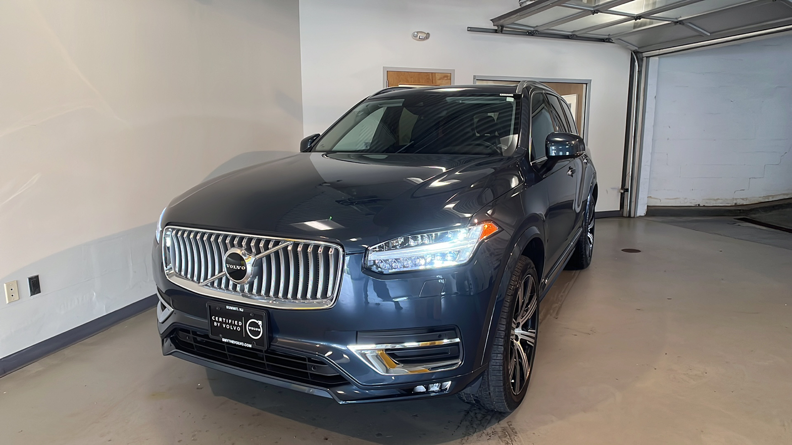 2022 Volvo XC90 T6 Inscription 1