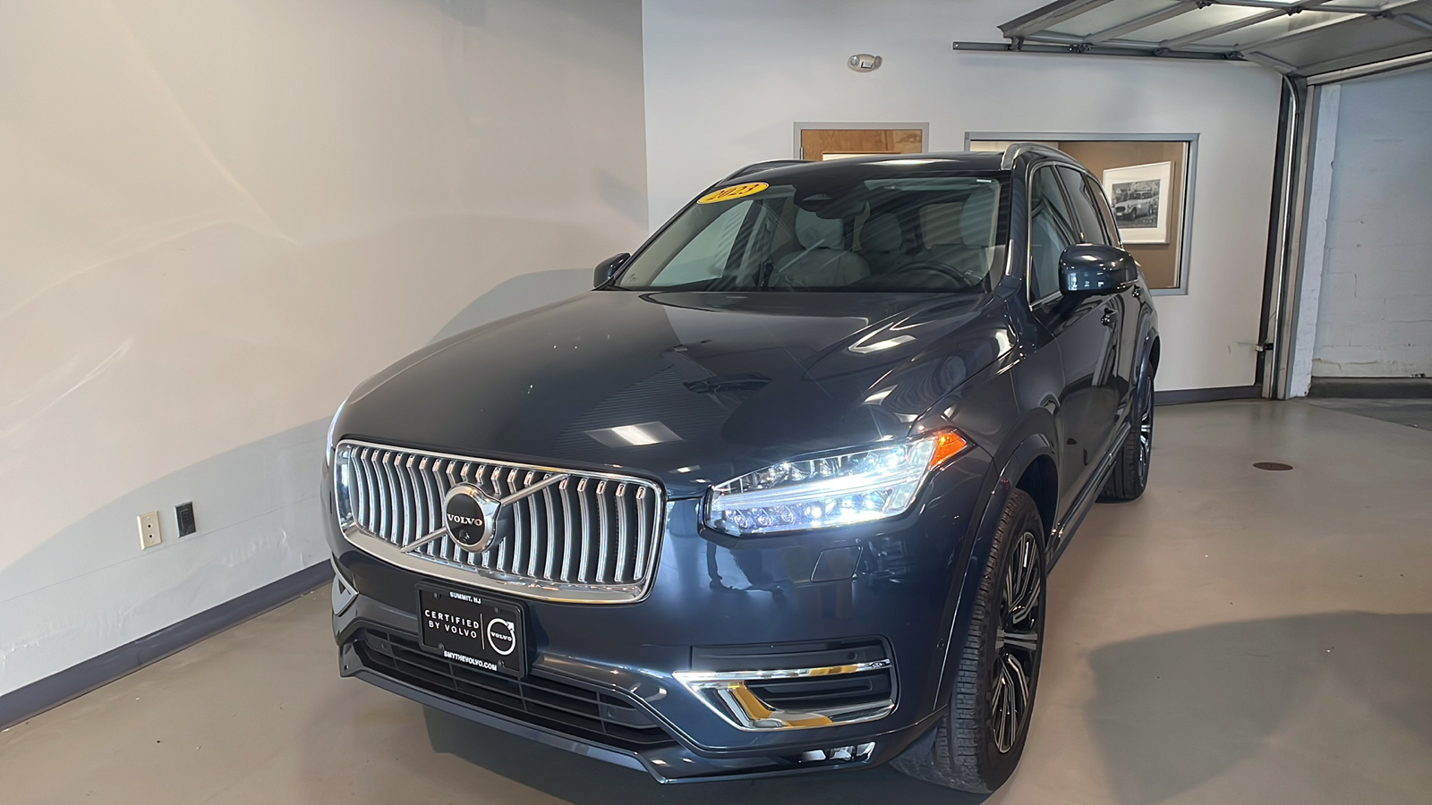 2023 Volvo XC90 B6 Plus 7-Seater 1