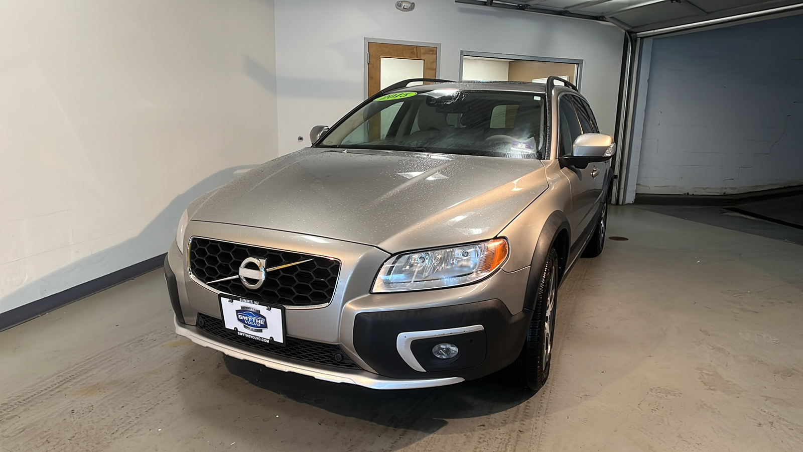 2015 Volvo XC70 T6 Premier Plus 1