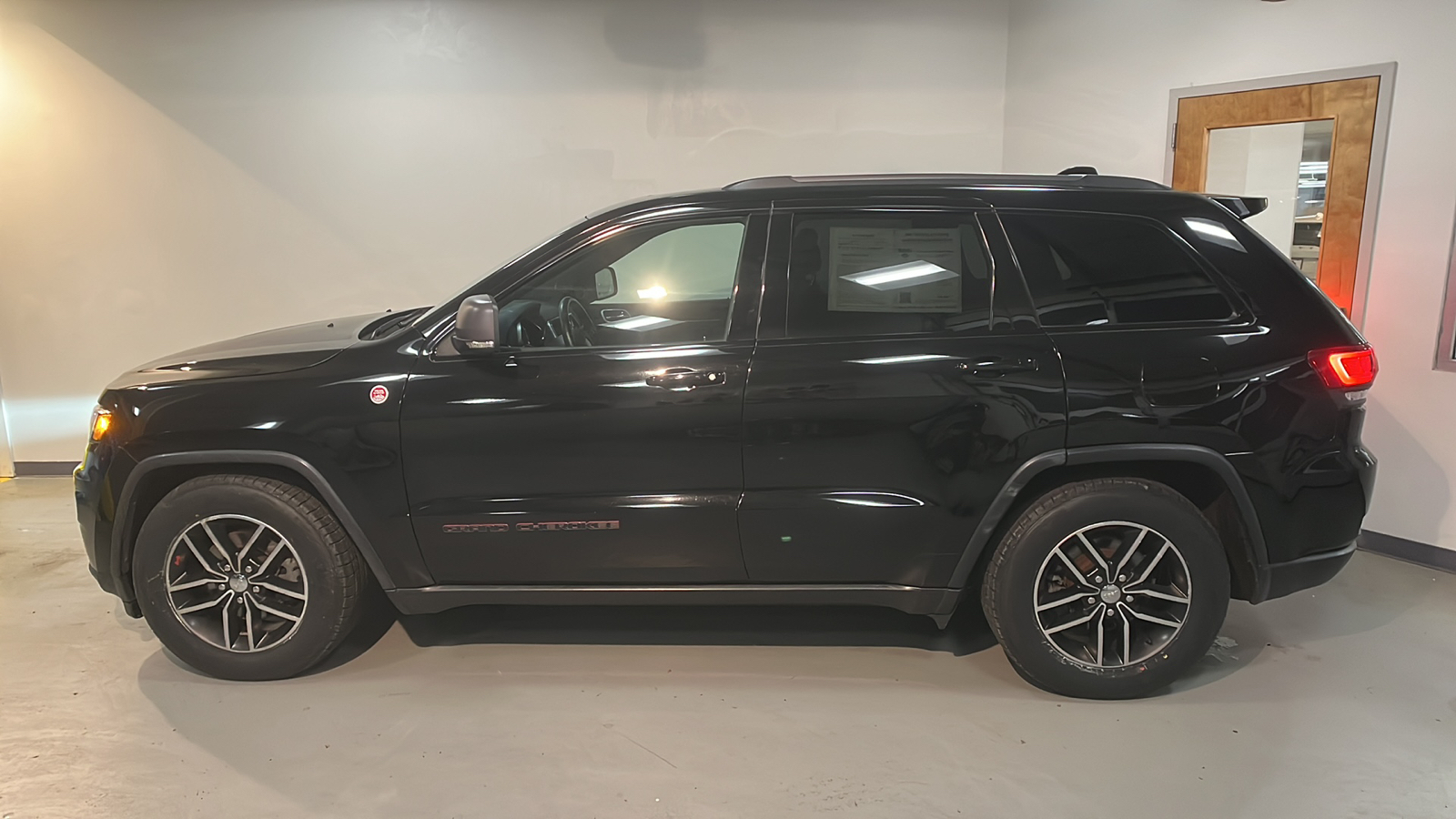 2018 Jeep Grand Cherokee Trailhawk 2