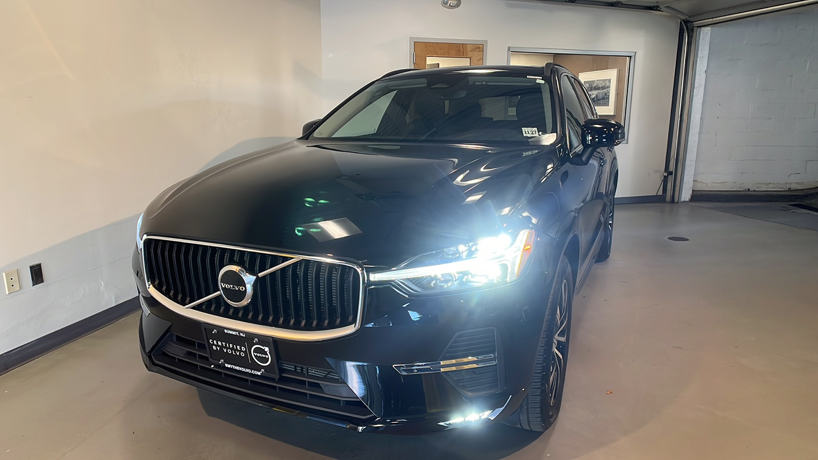 2023 Volvo XC60 B5 Core 1