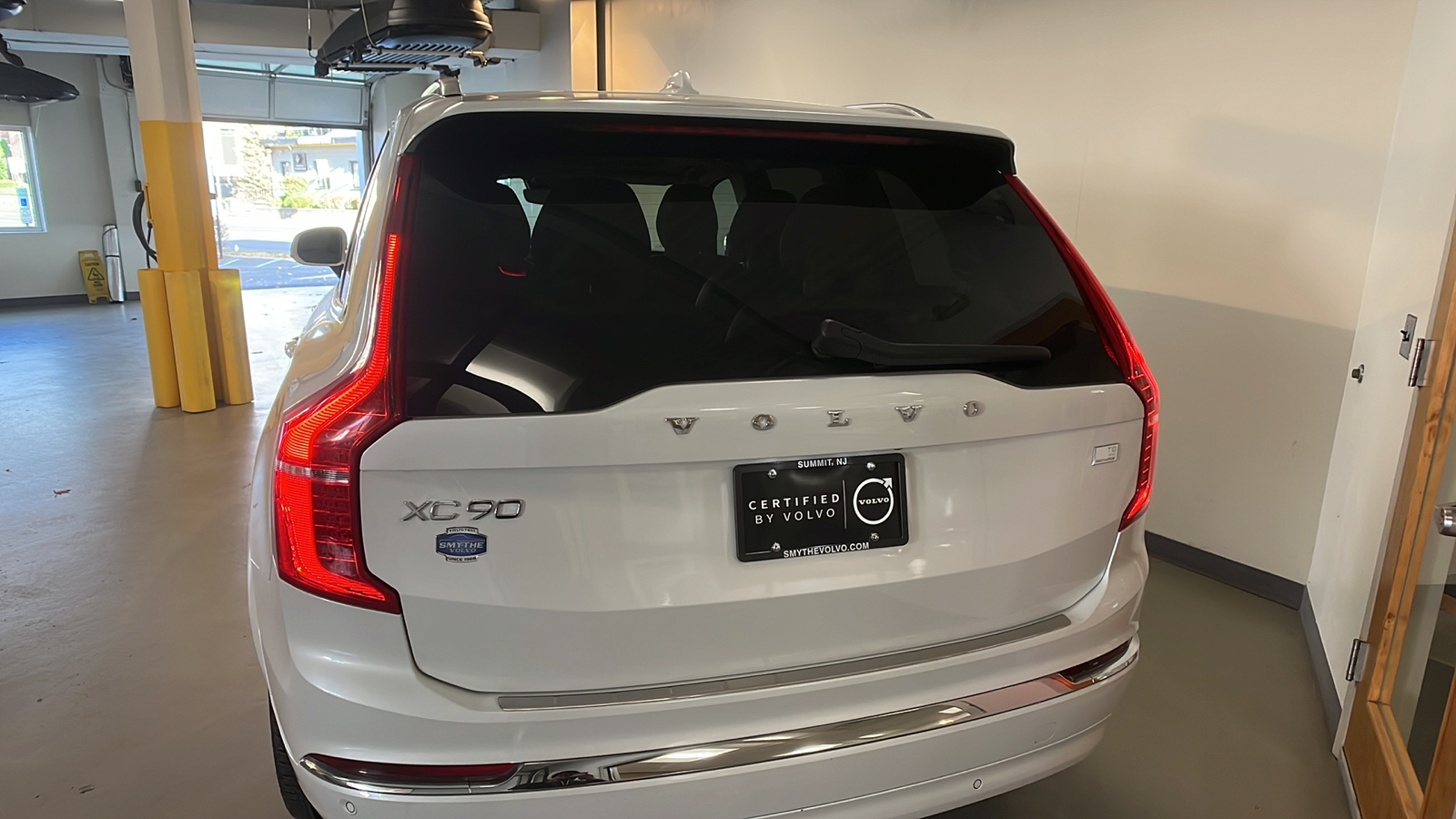 2023 Volvo XC90 Recharge Plug-In Hybrid T8 Plus 6 Passenger 4