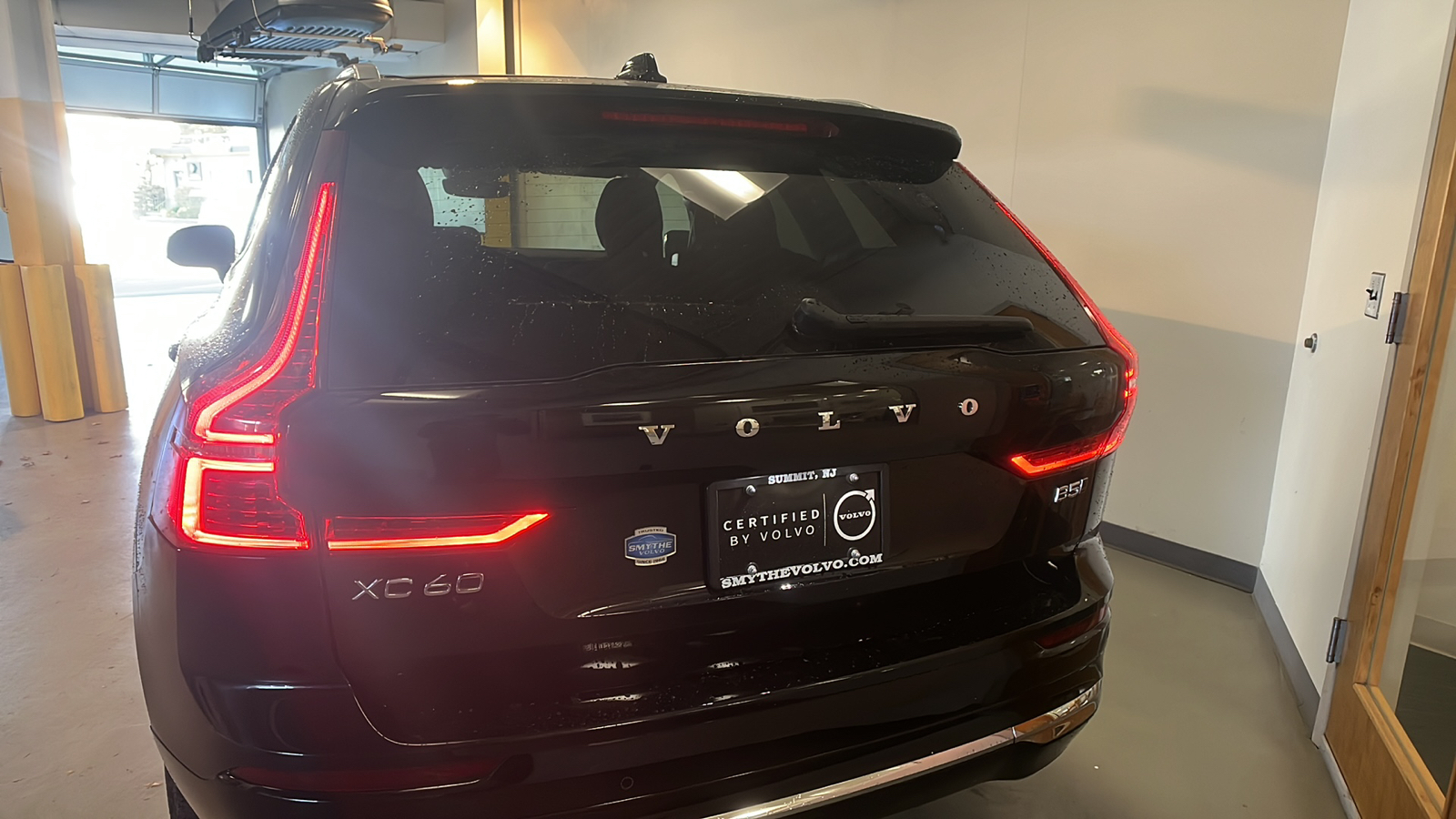 2022 Volvo XC60 B5 Inscription 4