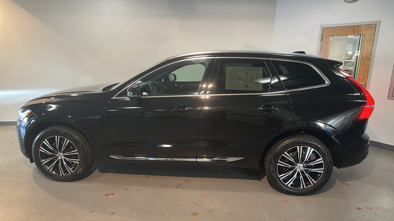 2022 Volvo XC60 B5 Inscription 2