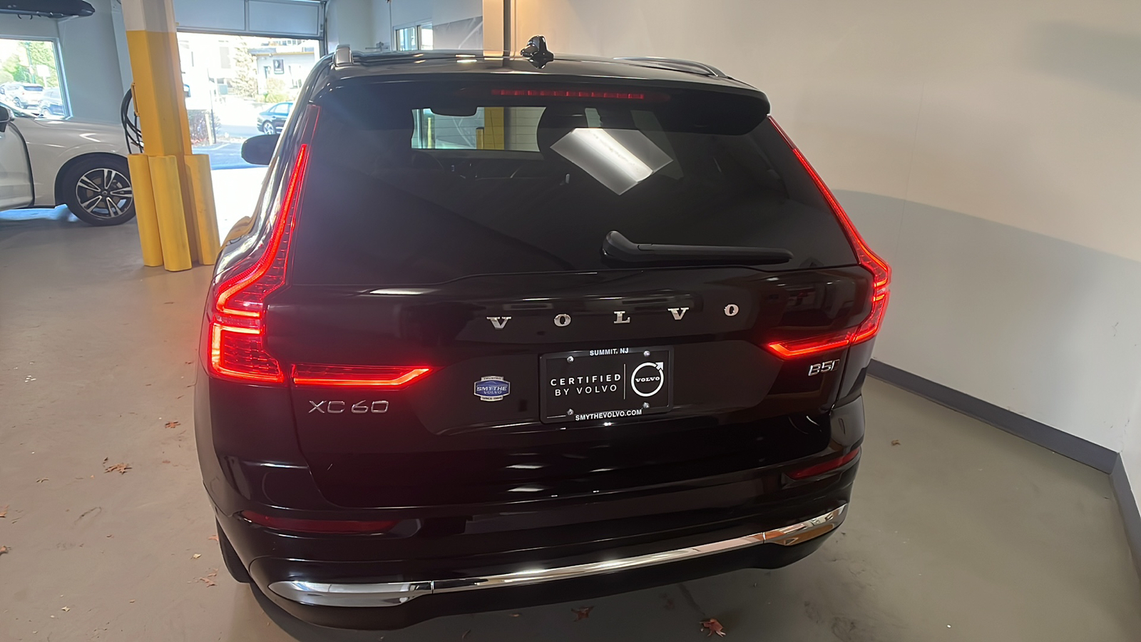 2022 Volvo XC60 B5 Inscription 4