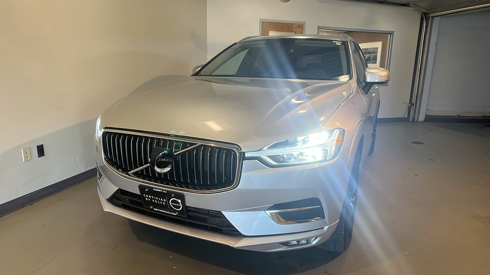 2021 Volvo XC60 T6 Inscription 1