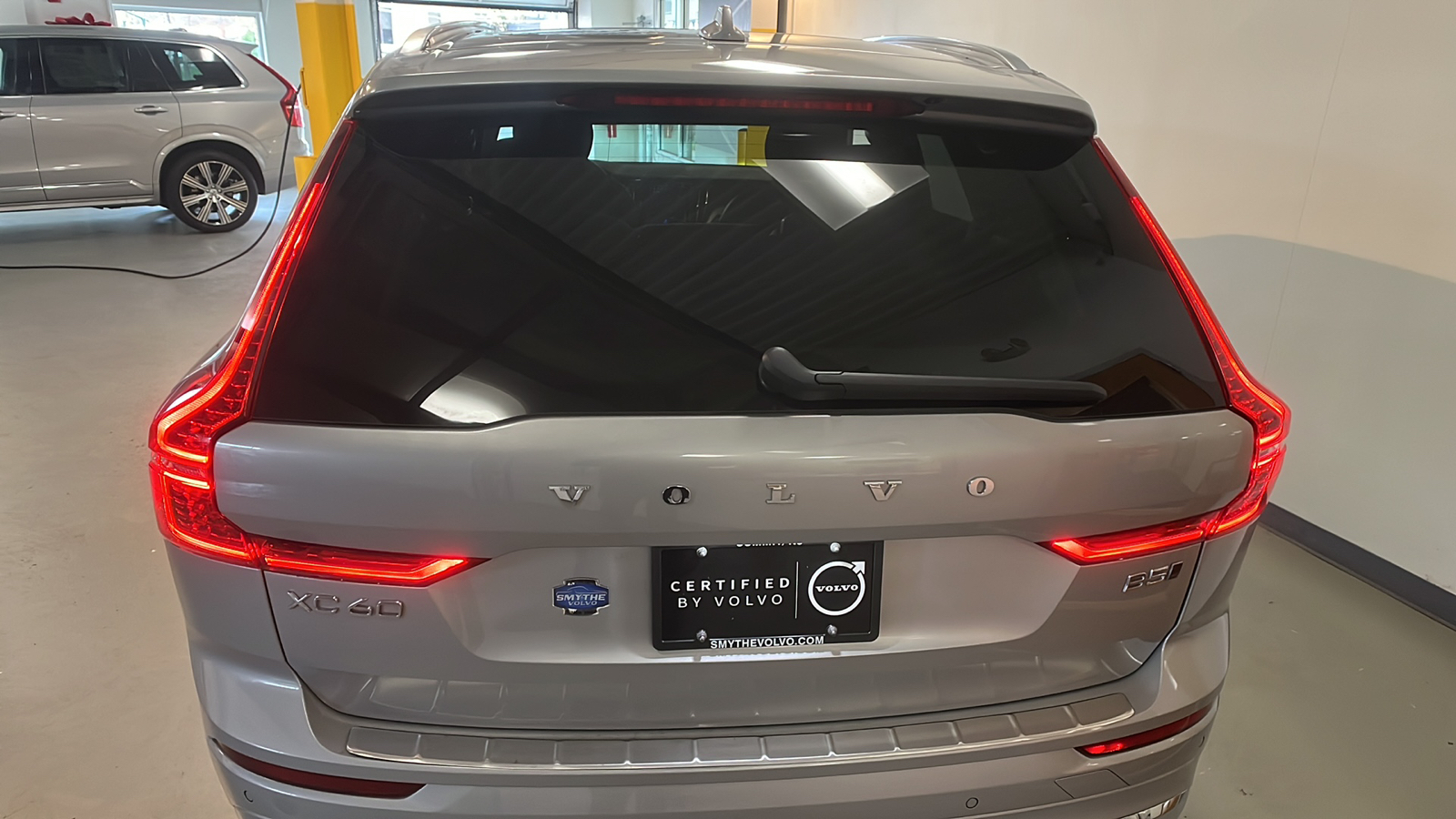 2022 Volvo XC60 B5 Inscription 4