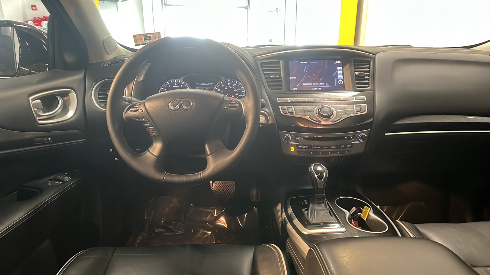 2017 INFINITI QX60 Base 11