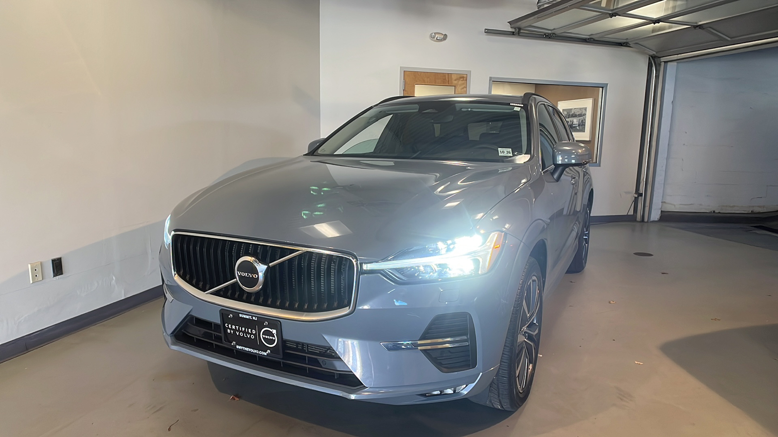 2022 Volvo XC60 B5 Momentum 1