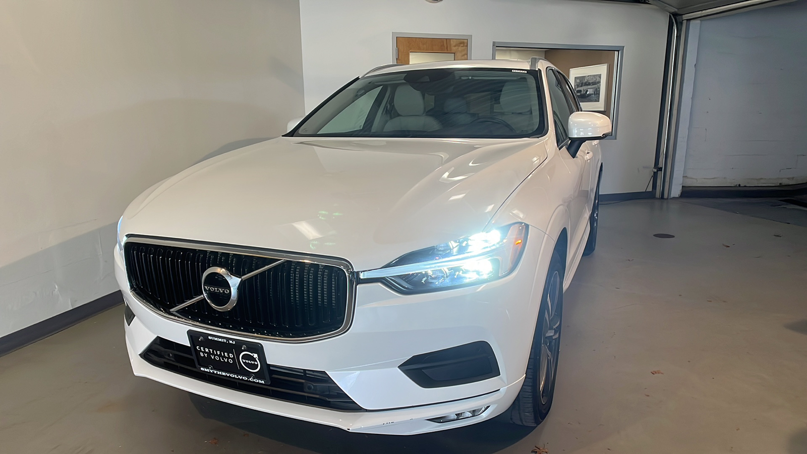 2021 Volvo XC60 T5 Momentum 1