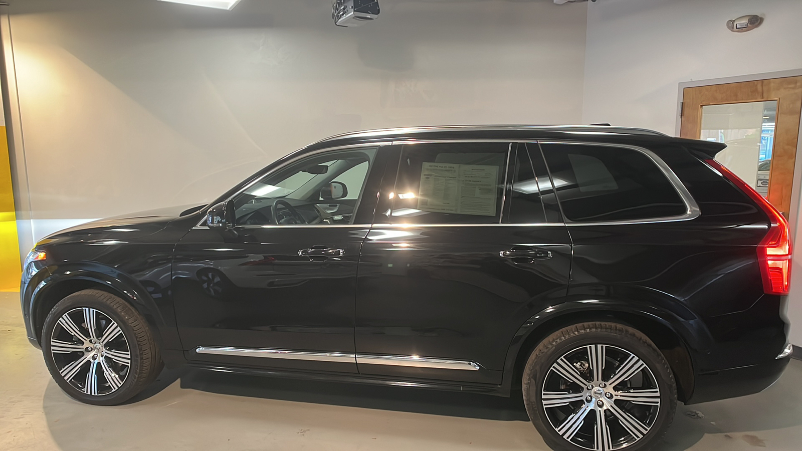 2022 Volvo XC90 T6 Inscription 2