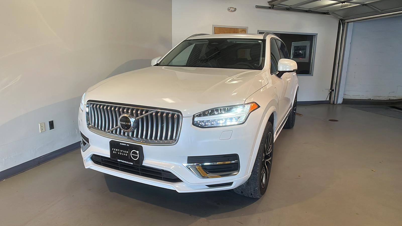 2023 Volvo XC90 Recharge Plug-In Hybrid T8 Plus 6 Passenger 1