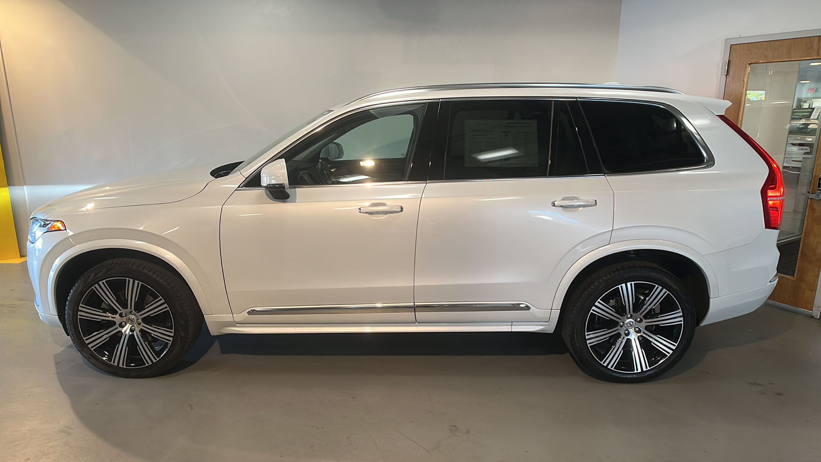 2022 Volvo XC90 T6 Inscription 2