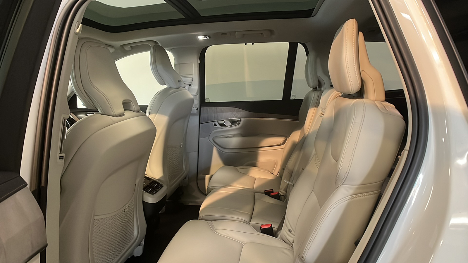 2022 Volvo XC90 T6 Inscription 9