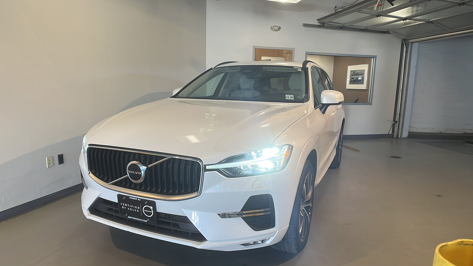 2022 Volvo XC60 B5 Momentum 1