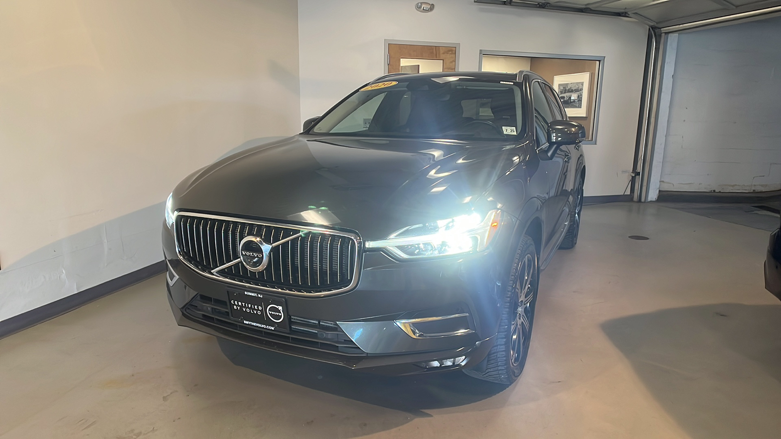 2020 Volvo XC60 T6 Inscription 1