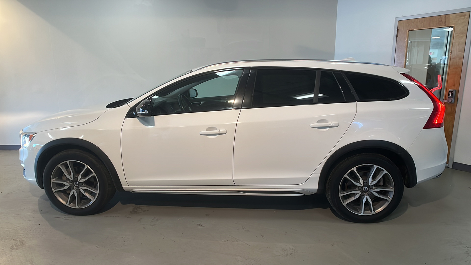 2018 Volvo V60 Cross Country T5 2