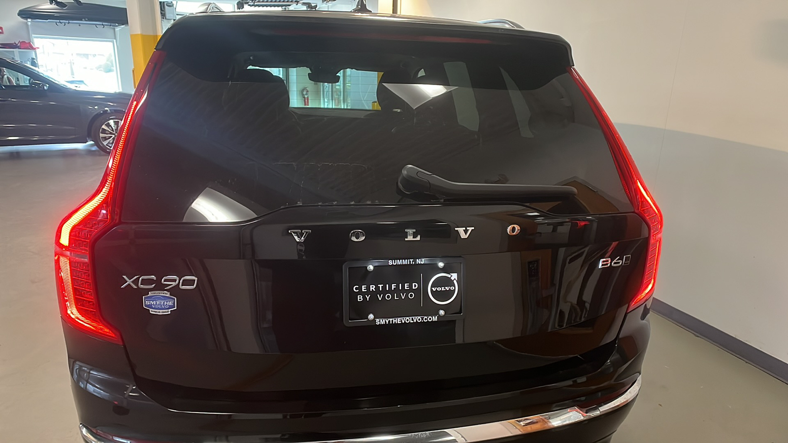 2023 Volvo XC90 B6 Plus 7-Seater 4