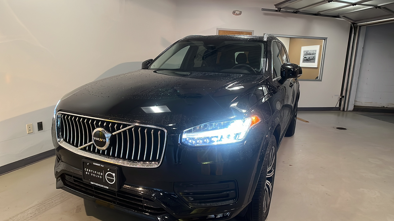 2023 Volvo XC90 B6 Core 1