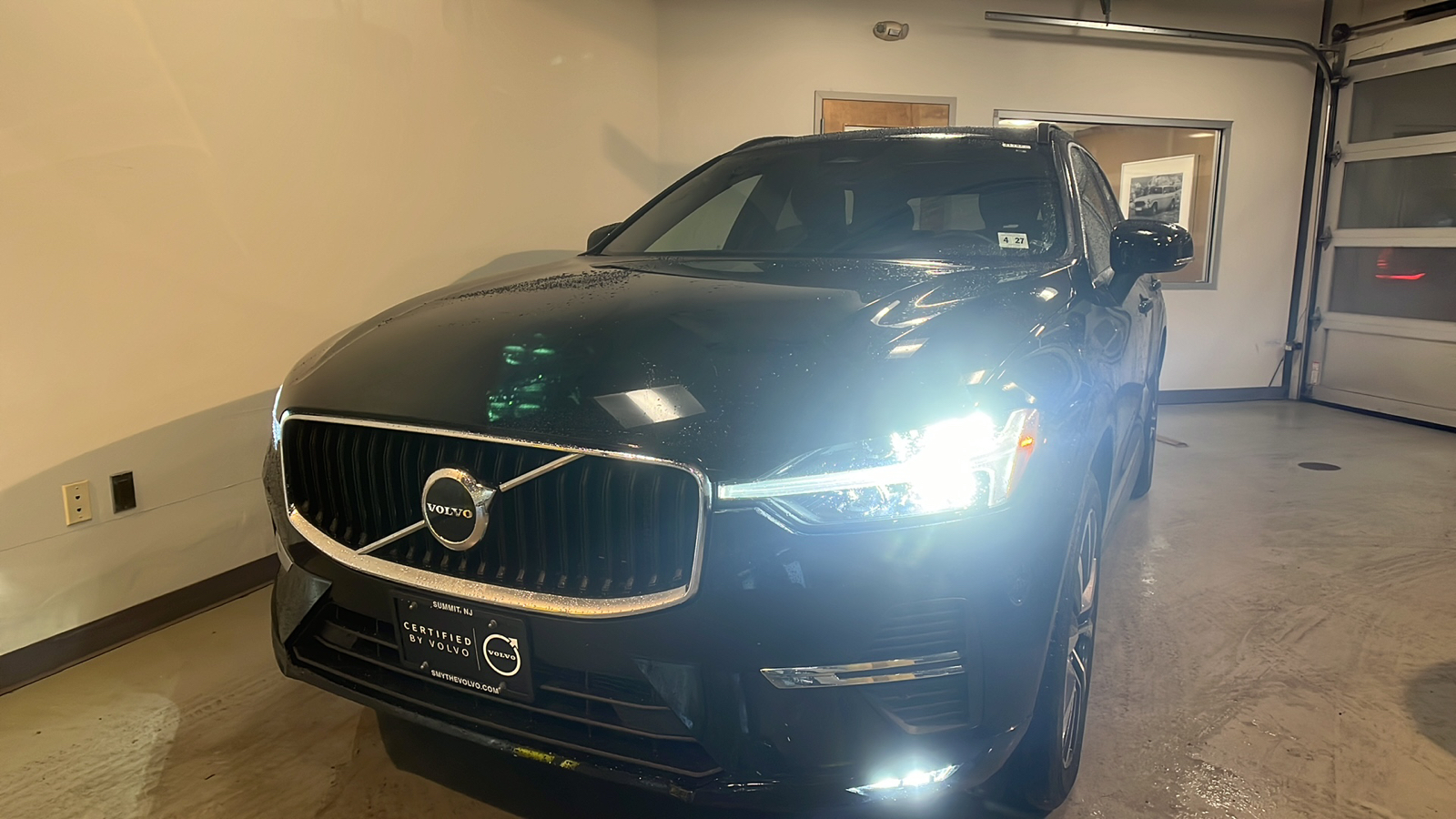 2022 Volvo XC60 B5 Momentum 1