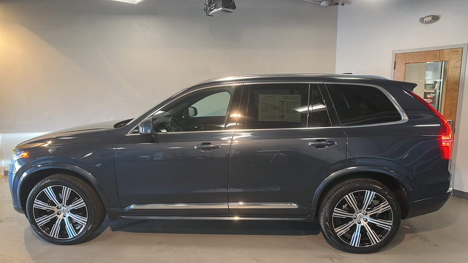 2022 Volvo XC90 T6 Inscription 2