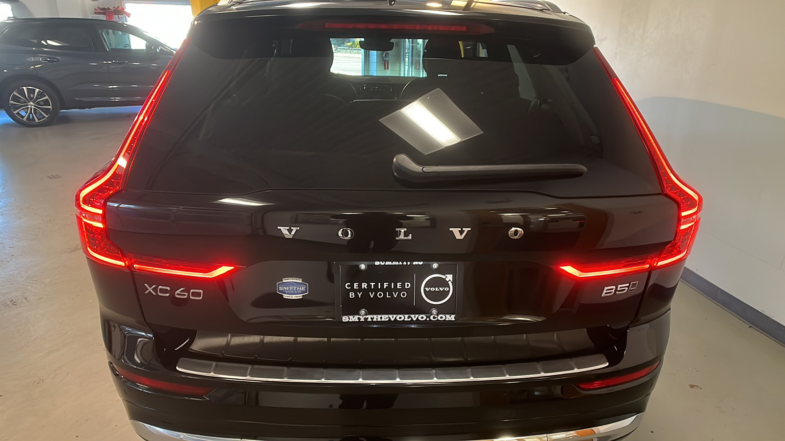 2022 Volvo XC60 B5 Inscription 4