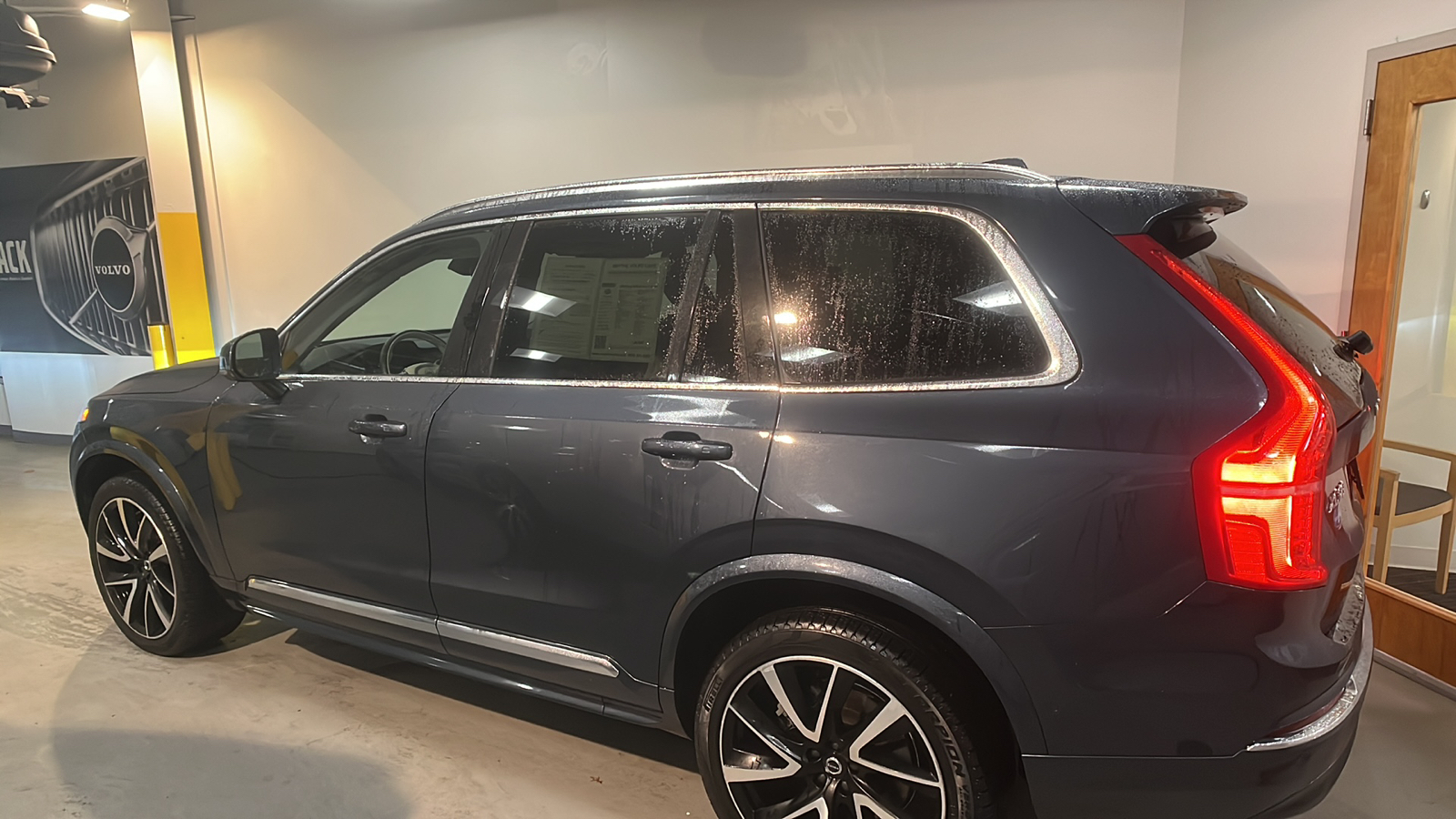 2023 Volvo XC90 B6 Plus 7-Seater 2