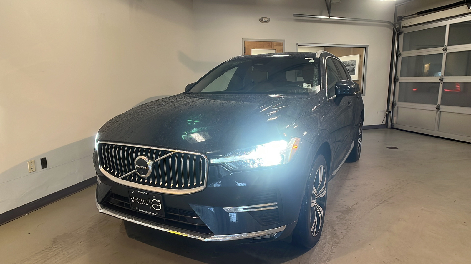 2022 Volvo XC60 B6 Inscription 1