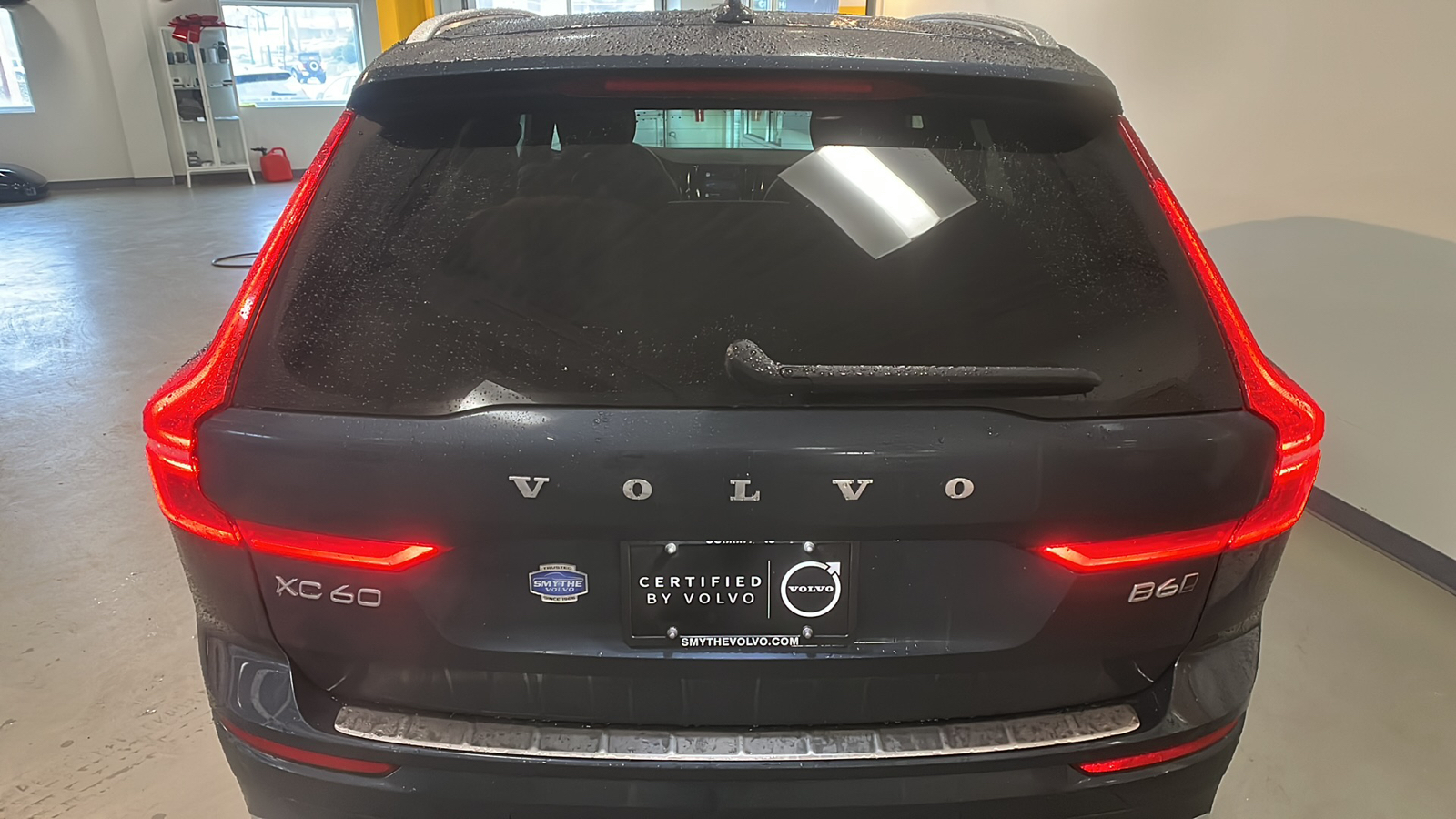 2022 Volvo XC60 B6 Inscription 4