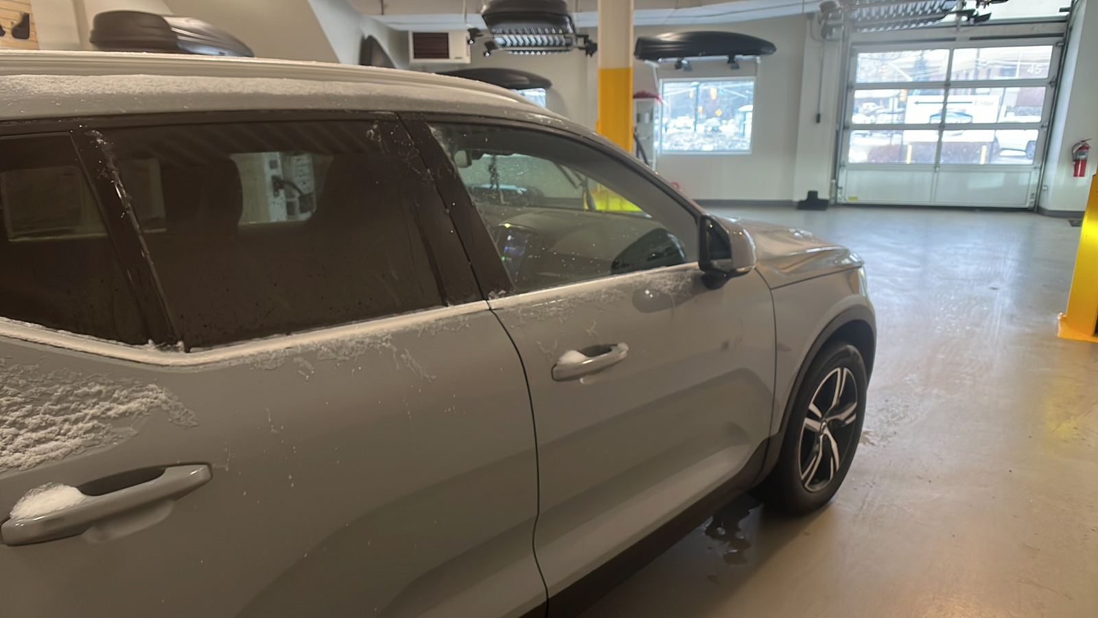 2024 Volvo XC40 B5 Core 7