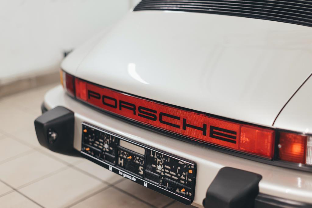 1986 Porsche 911 Carrera 6