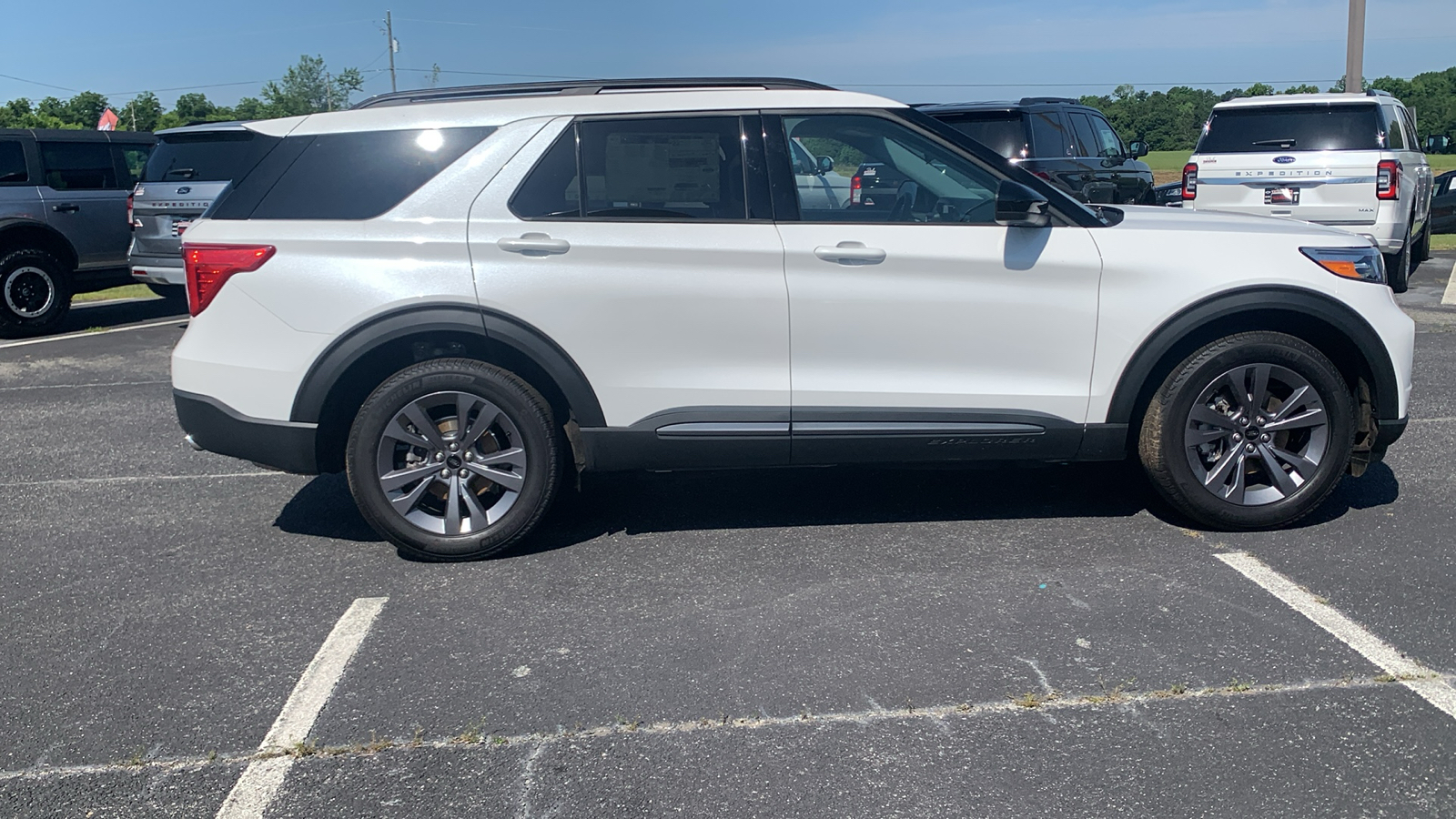 2024 Ford Explorer XLT 8