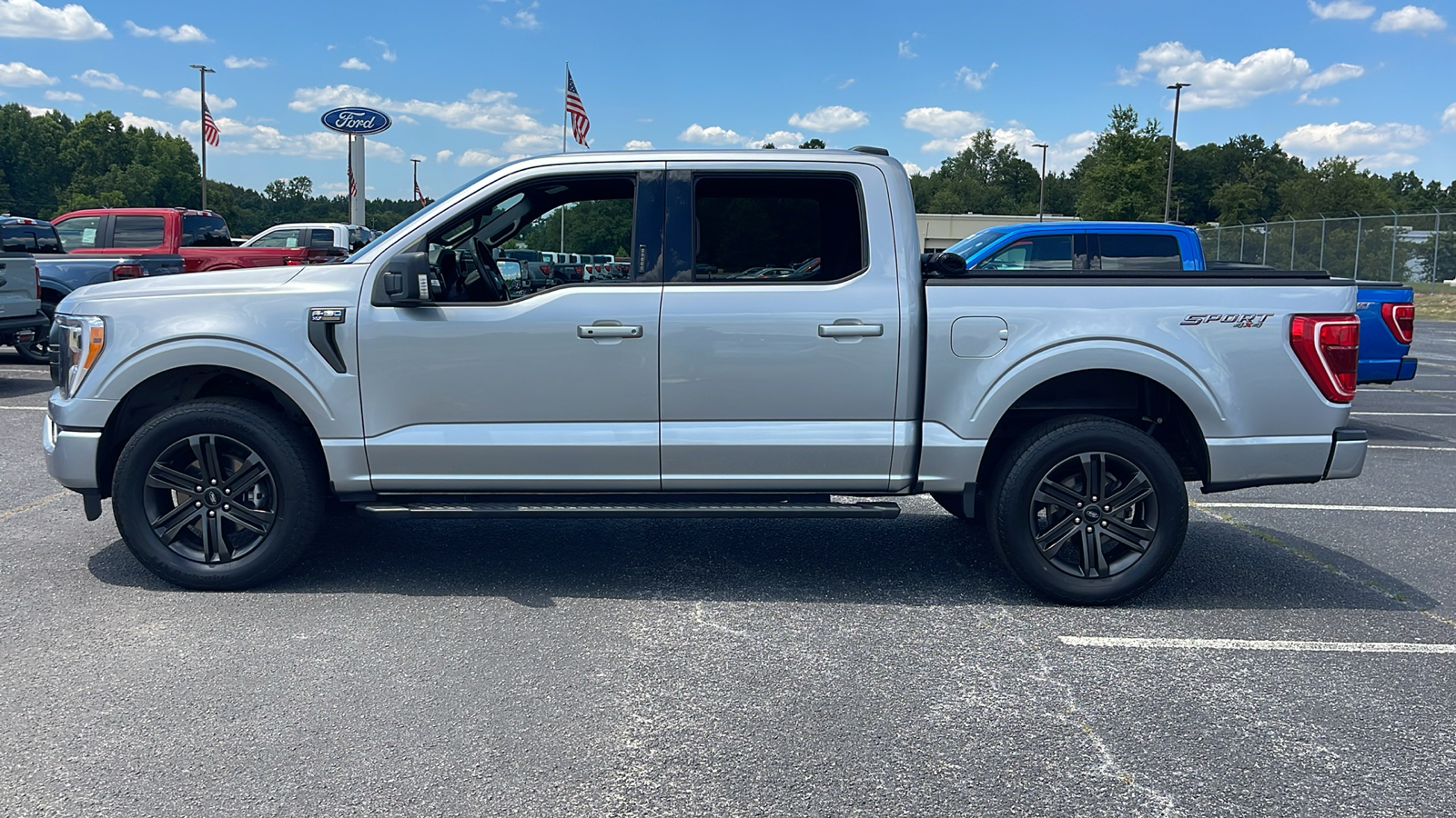 2022 Ford F-150 XLT 4