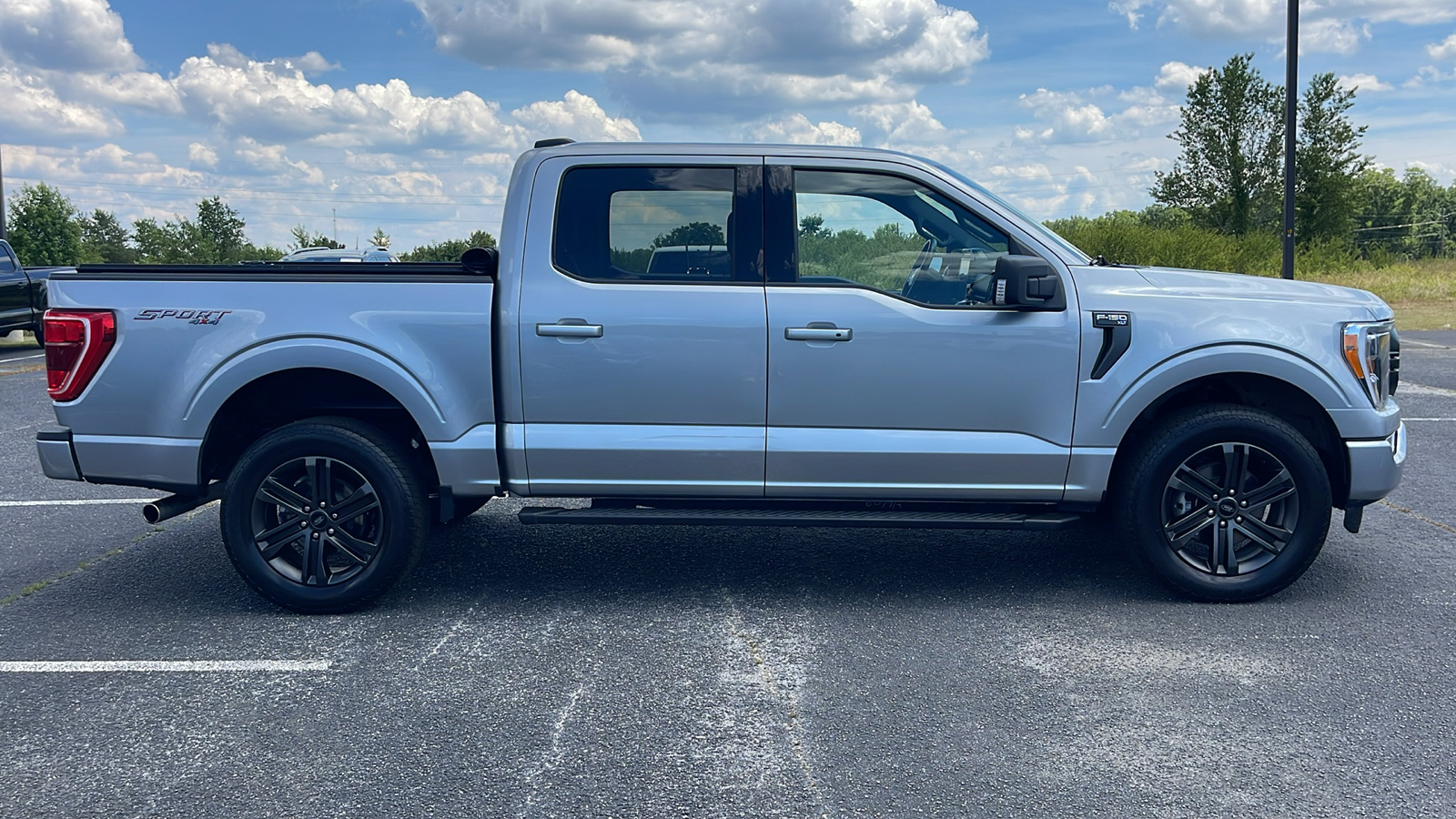 2022 Ford F-150 XLT 8