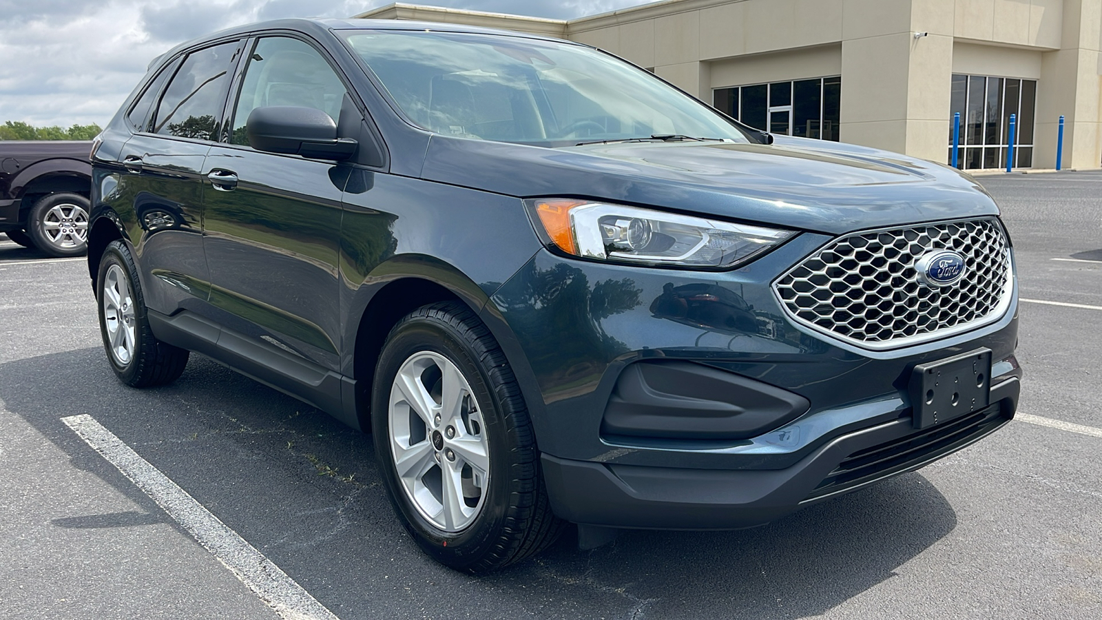 2024 Ford Edge SE 2