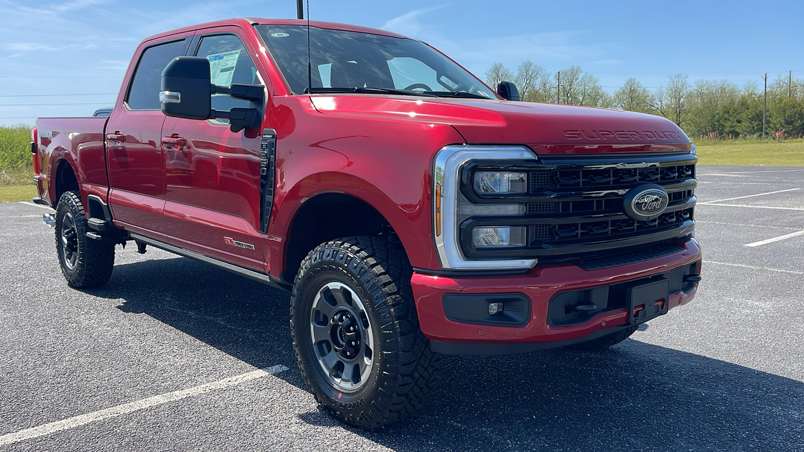 2024 Ford F-250SD Lariat 2