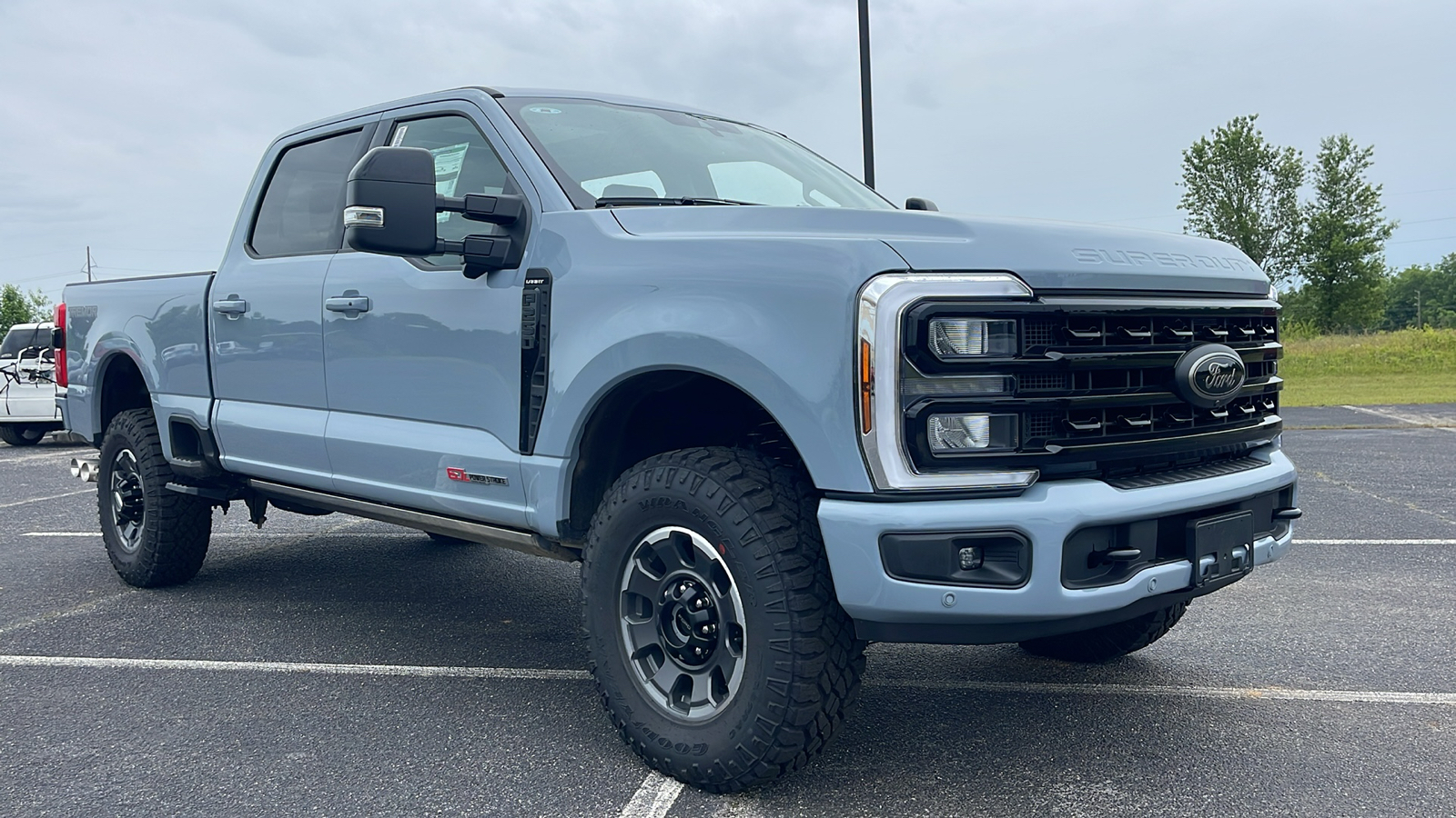 2024 Ford F-250SD Lariat 2