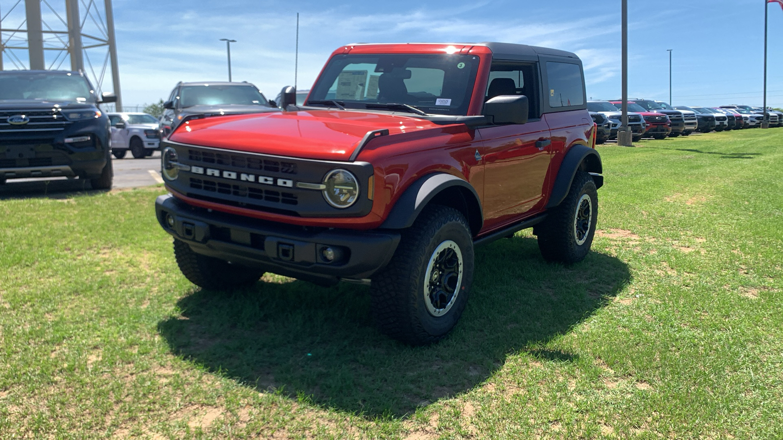 2024 Ford Bronco Black Diamond 3