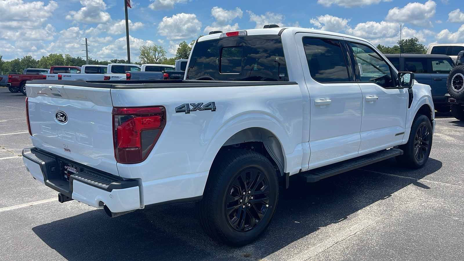 2024 Ford F-150 XLT 8