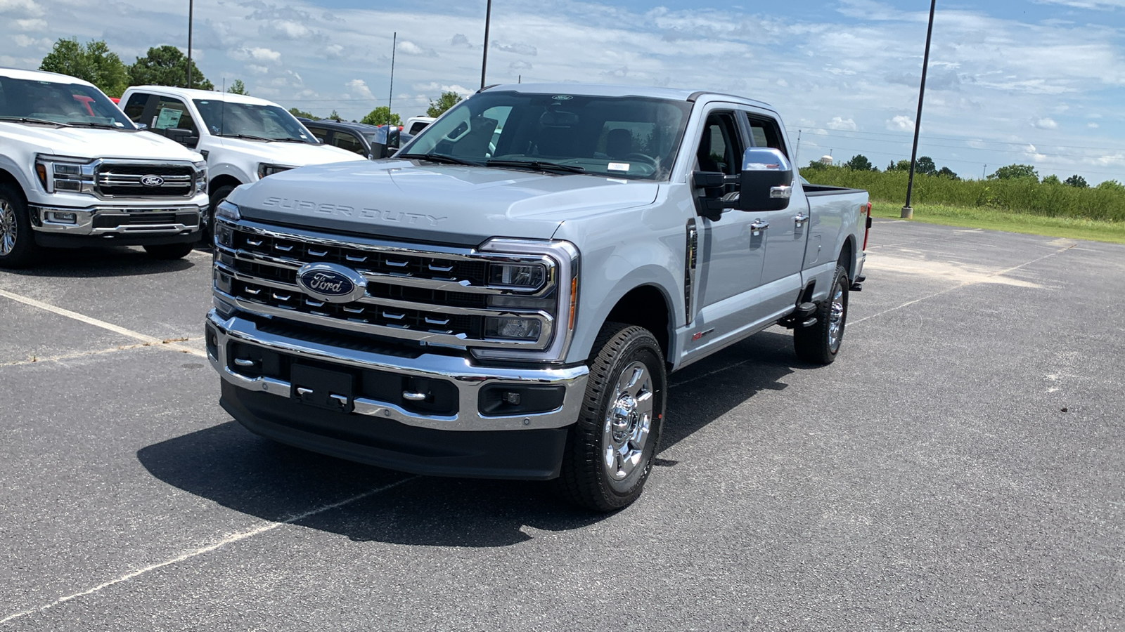 2024 Ford F-350SD Lariat 3