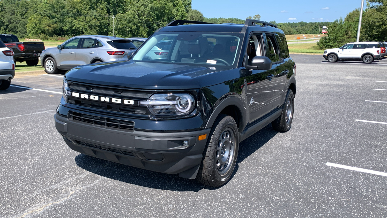 2024 Ford Bronco Sport Outer Banks 3