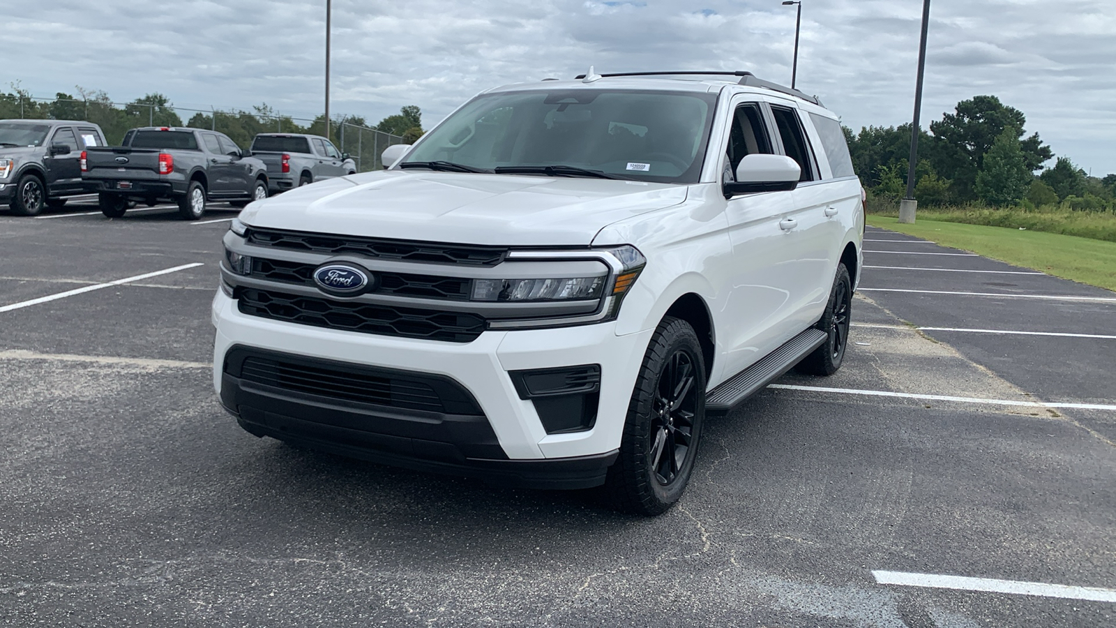 2024 Ford Expedition Max XLT 3