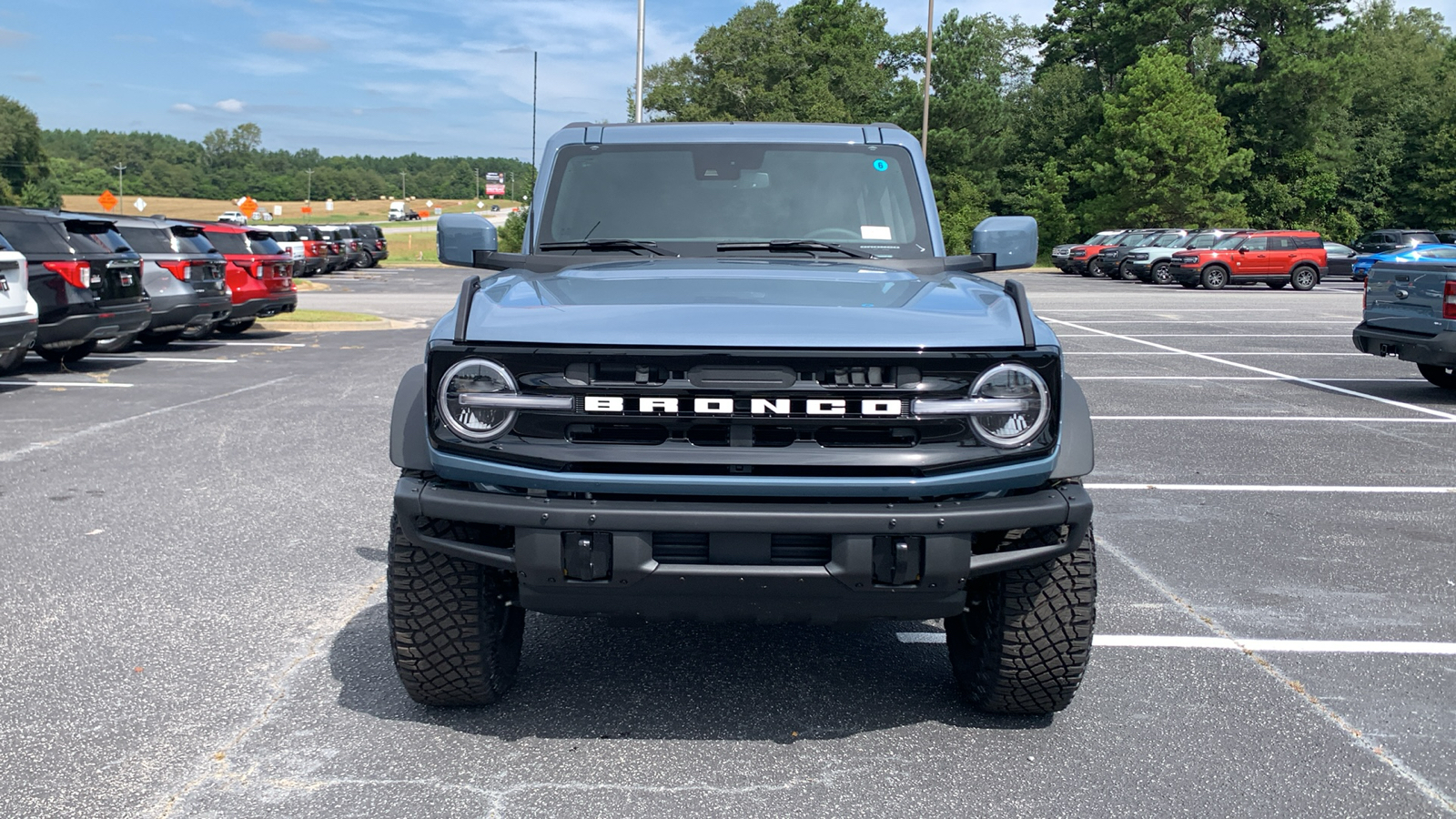 2024 Ford Bronco Outer Banks 2