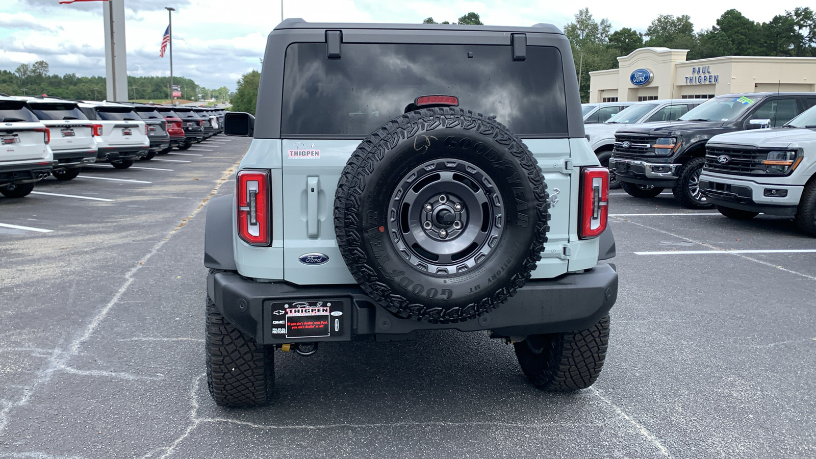 2024 Ford Bronco Outer Banks 6