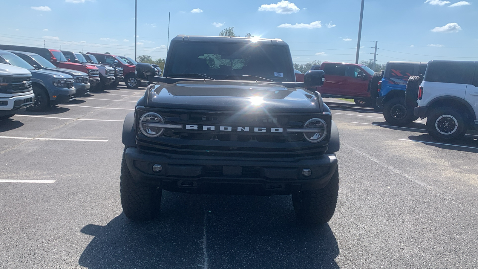 2024 Ford Bronco Outer Banks 2