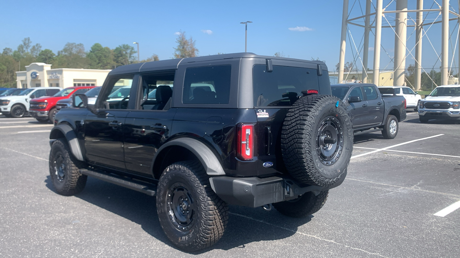 2024 Ford Bronco Outer Banks 5