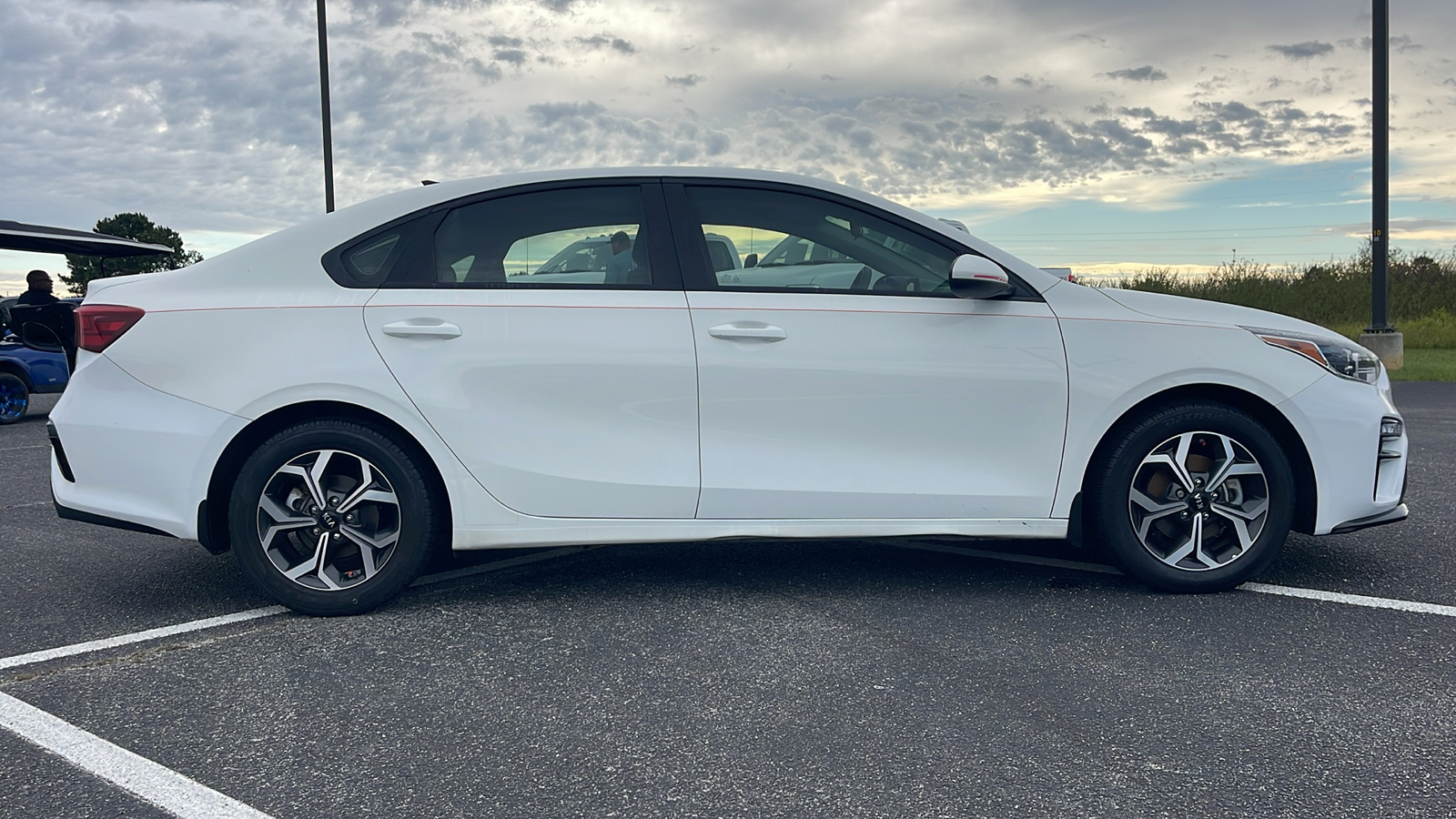 2020 Kia Forte LXS 8