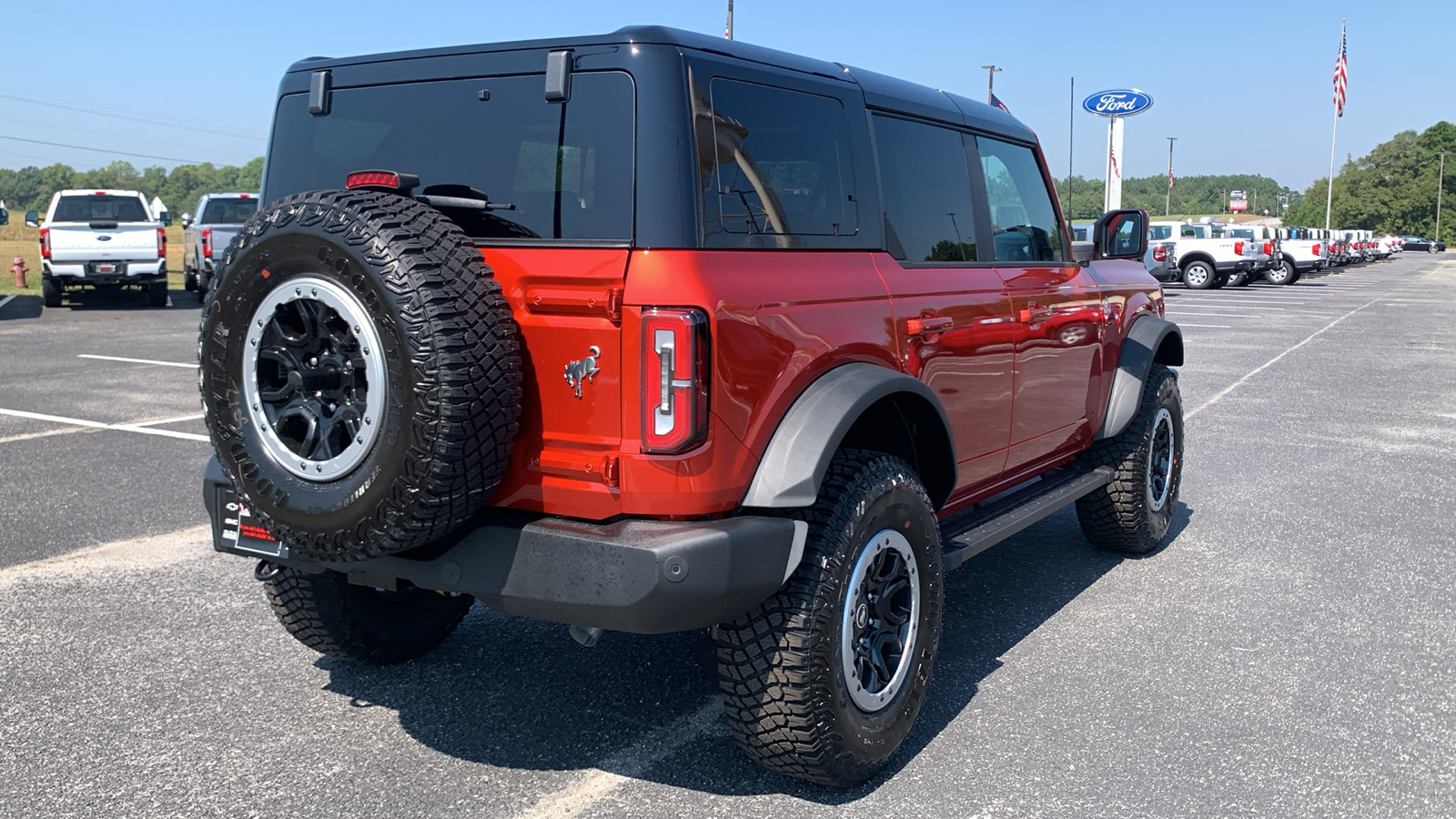 2024 Ford Bronco Outer Banks 7